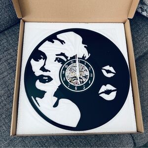 💎 New! Marilyn Monroe Real Vinyl Record Die-Cut 11.8 X 11.8 Silent Wall Clock